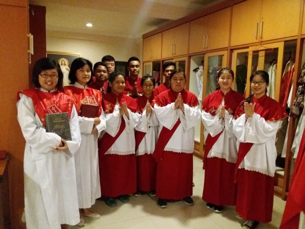 JADWAL PETUGAS LITURGI BULAN APRIL 2017