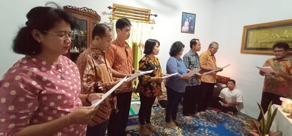 Lingkungan Santa Chatarina Hasil Pemekaran ke 3 Lingkungan Santa Chatarina Hasil Pemekaran ke 3