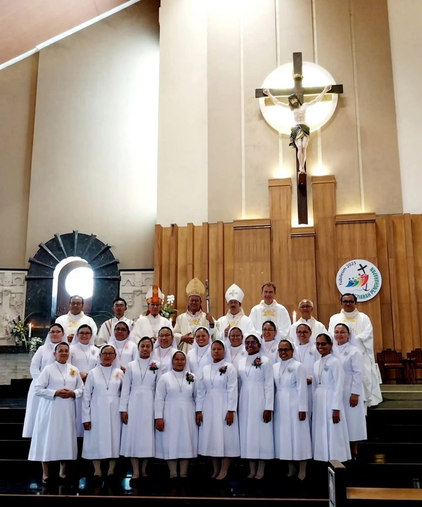 Profesi Kekal dan Syukur Hidup Membiara Kongregasi Suster Santo Fransiskus Charitas