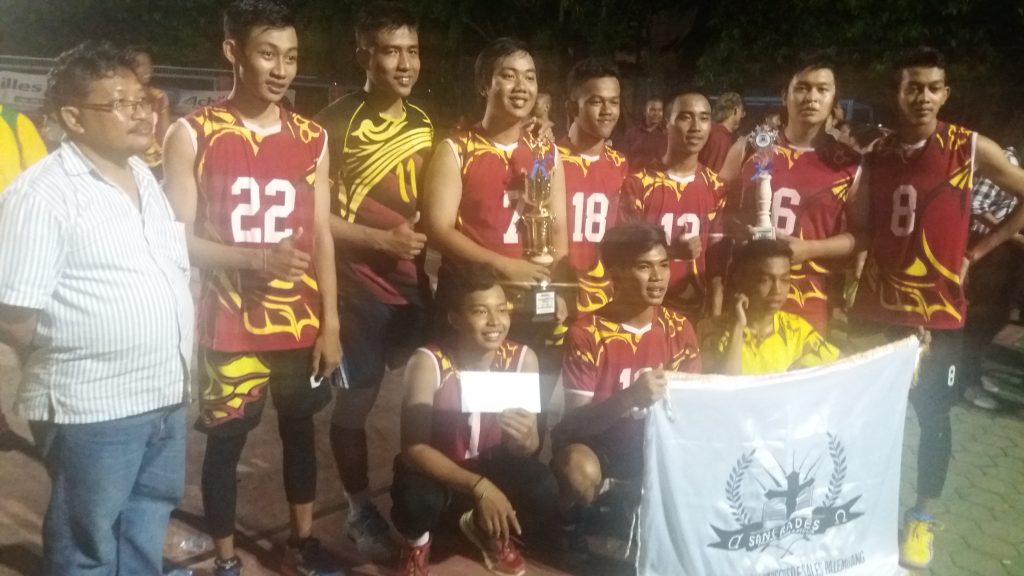 Tim Volley Putera Paroki Sanfrades Meraih Juara Pertama Turnamen Uskup Cup 2016