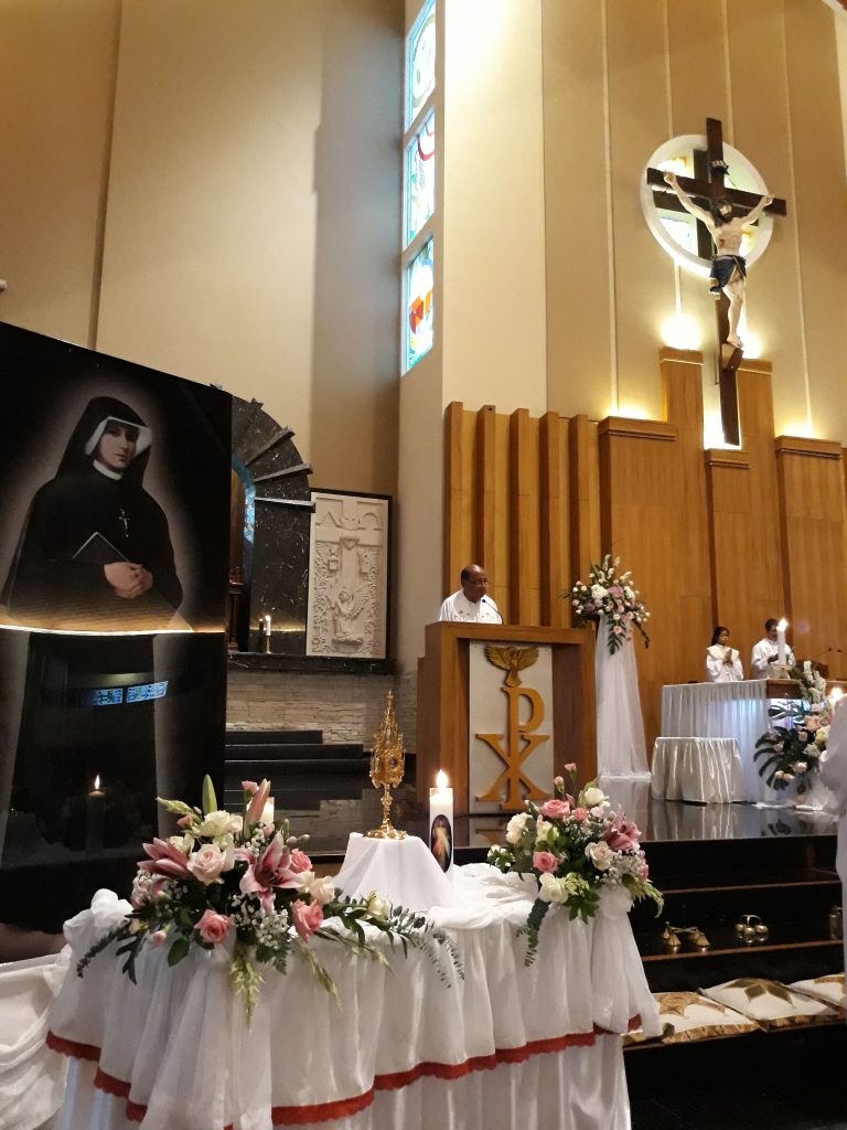 Umat Sedekanat I Mengenang Santa Faustina Umat Sedekanat I Mengenang Santa Faustina