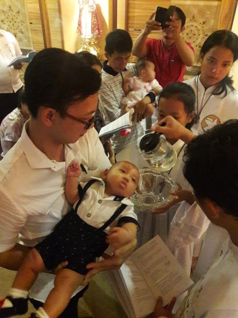 4 Anak Menjadi Pengikut Kristus 4 Anak Menjadi Pengikut Kristus