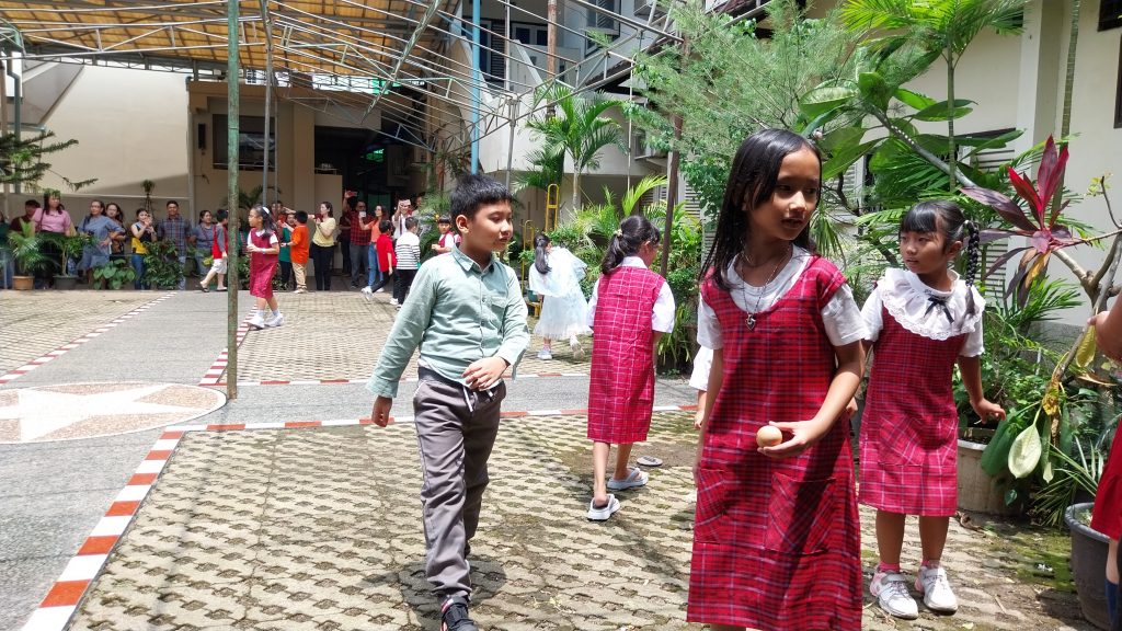 Sekolah Minggu Gelar Pesta Paskah Anak-Anak Sekolah Minggu Gelar Pesta Paskah Anak-Anak