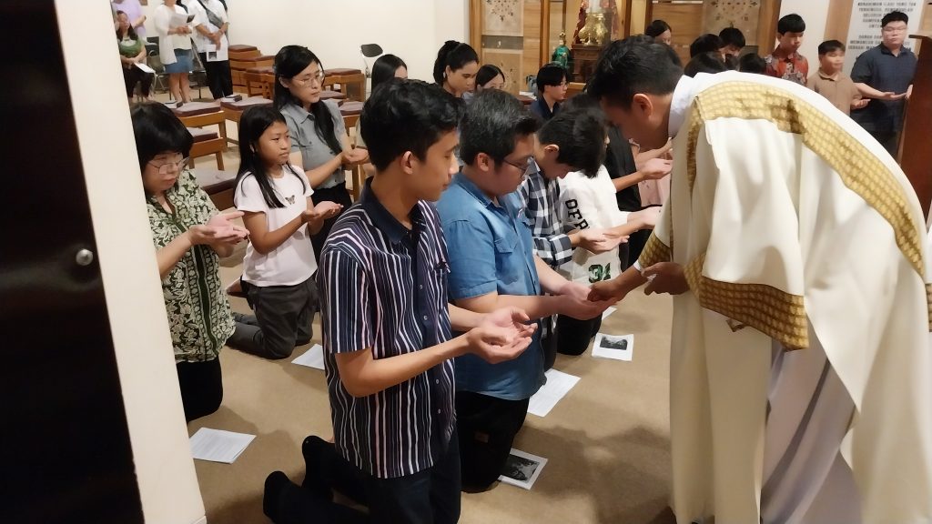 Katekumen Dikukuhkan Sebagai Calon Baptis