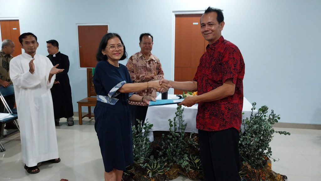 Antonius Temu Wiyarno Kembali Terpilih Antonius Temu Wiyarno Kembali Terpilih