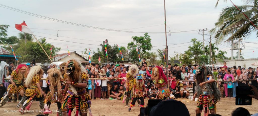 Stasi Santo Hilarius Sukses Gelar Kesenian Kuda Lumping