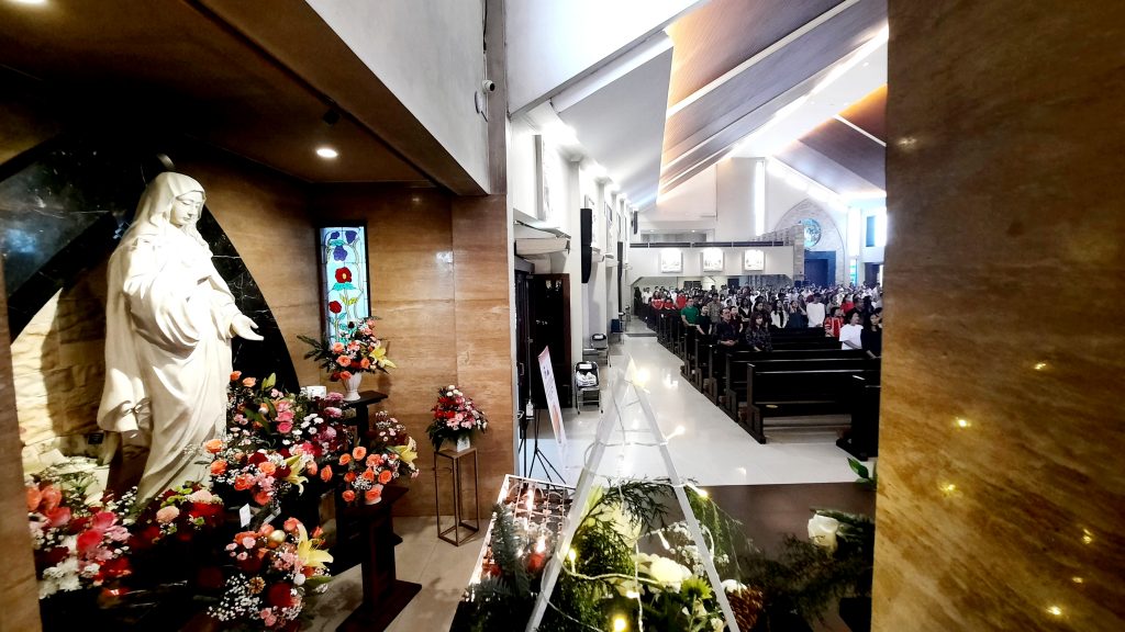 Jangan Pernah Meninggalkan Tuhan Yesus dan Mari Meneladan Bunda Maria