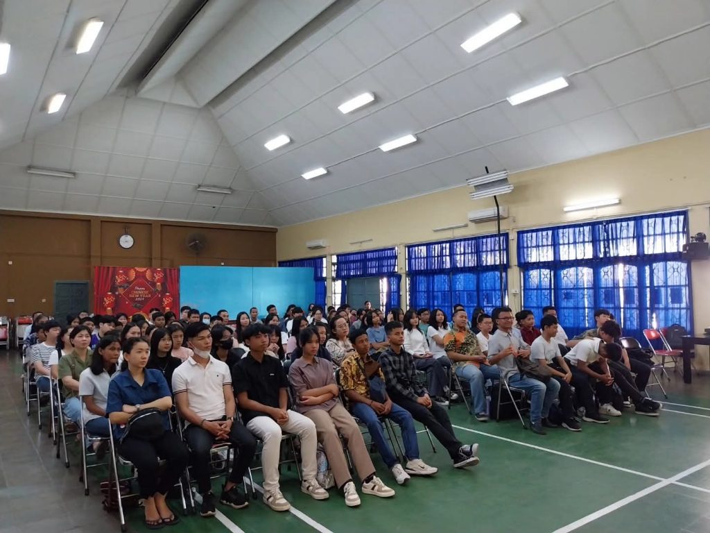 Pertemuan Perdana Calon Krisma 2025 Pertemuan Perdana Calon Krisma 2025