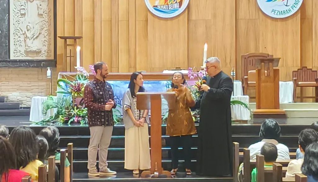 Iman Akan Yesus Kristus Mengusir Kuasa Gelap