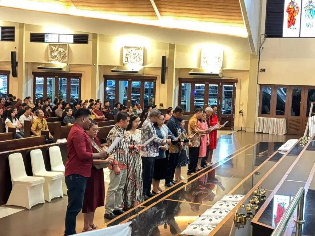 Marilah Menjadi Orang Yang Rendah Hati Dan Tanpa Pamrih Marilah Menjadi Orang Yang Rendah Hati Dan Tanpa Pamrih
