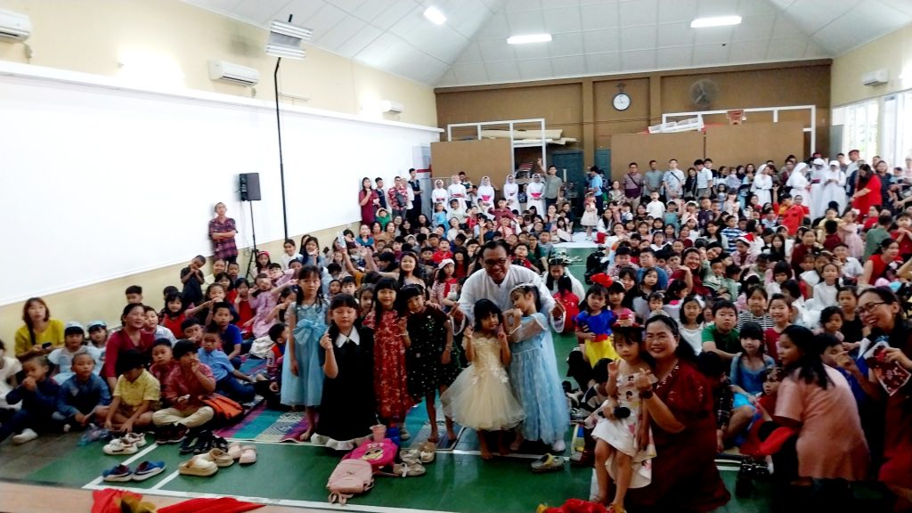 400 Anak Mengikuti Perayaan Natal Bersama 400 Anak Mengikuti Perayaan Natal Bersama