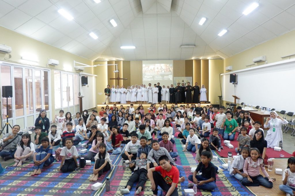 Sarasehan Minggu Panggilan Dan Paskah Bersama