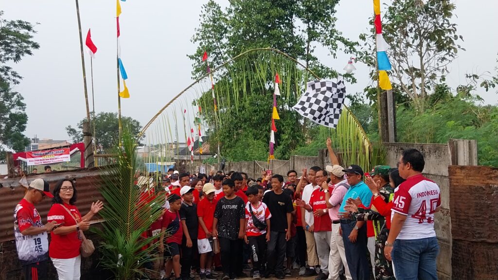 “ Sehat untuk melayani. Bersatu untuk negeri “ Bersama Warga Sekitar Stasi Santo Hilarius “ Sehat untuk melayani. Bersatu untuk negeri “ Bersama Warga Sekitar Stasi Santo Hilarius